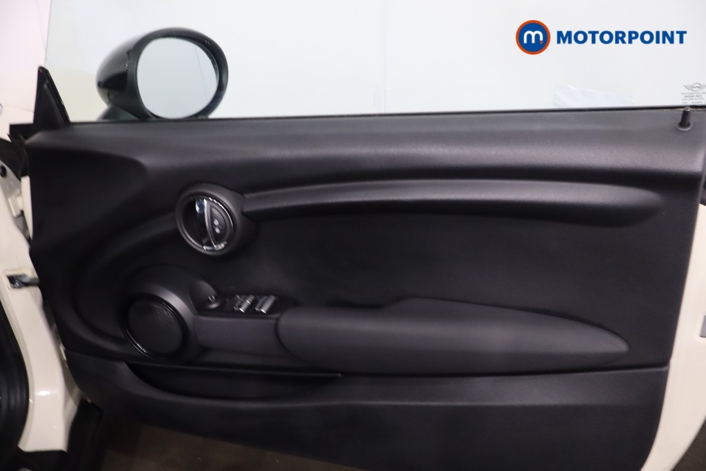 Mini Convertible Cooper Manual Petrol Convertible - Stock Number (1619146) - 24th supplementary image