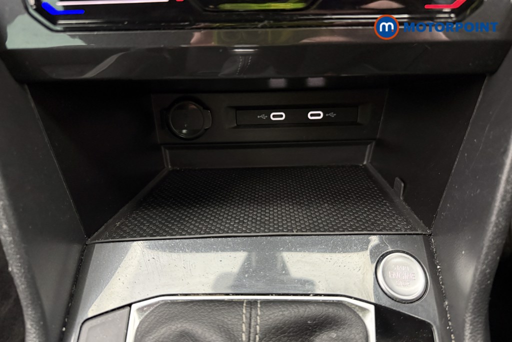 Volkswagen Tiguan R-Line Automatic Petrol SUV - Stock Number (1619284) - 15th supplementary image