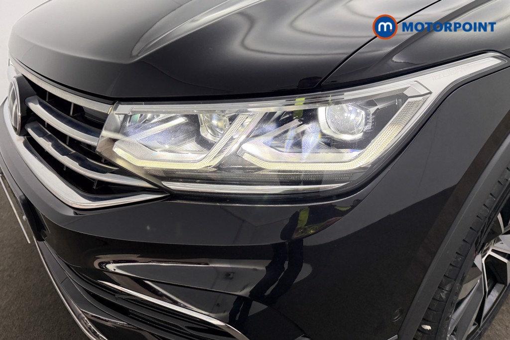 Volkswagen Tiguan R-Line Automatic Petrol SUV - Stock Number (1619284) - 23rd supplementary image