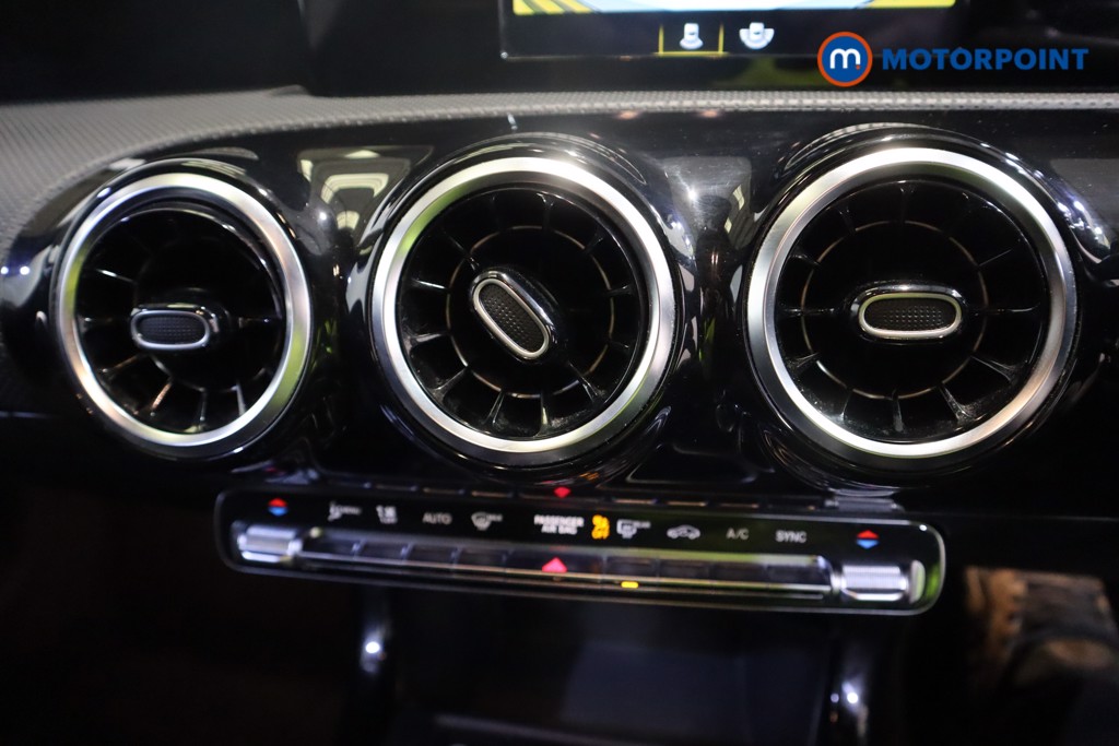 Mercedes-Benz A Class Amg Line Manual Petrol Hatchback - Stock Number (1619855) - 6th supplementary image