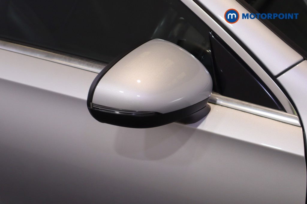 Mercedes-Benz A Class Amg Line Manual Petrol Hatchback - Stock Number (1619855) - 31st supplementary image