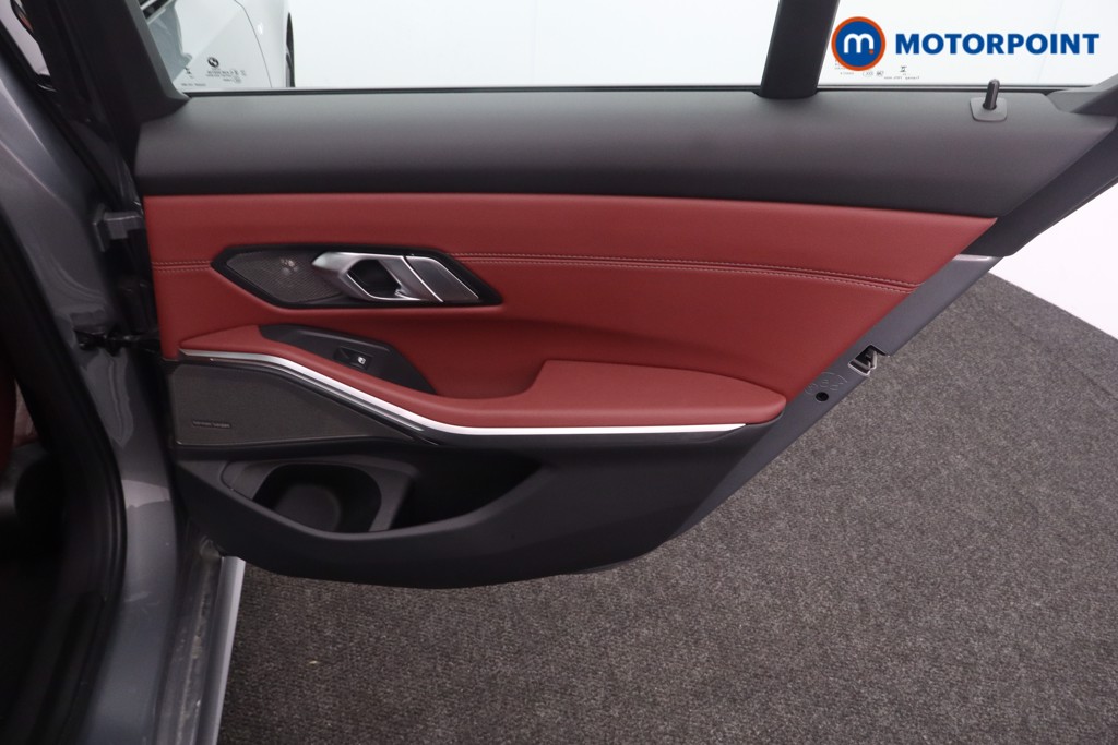 BMW 3 Series M Sport Automatic Petrol Saloon - Stock Number (1620029) - 17th supplementary image