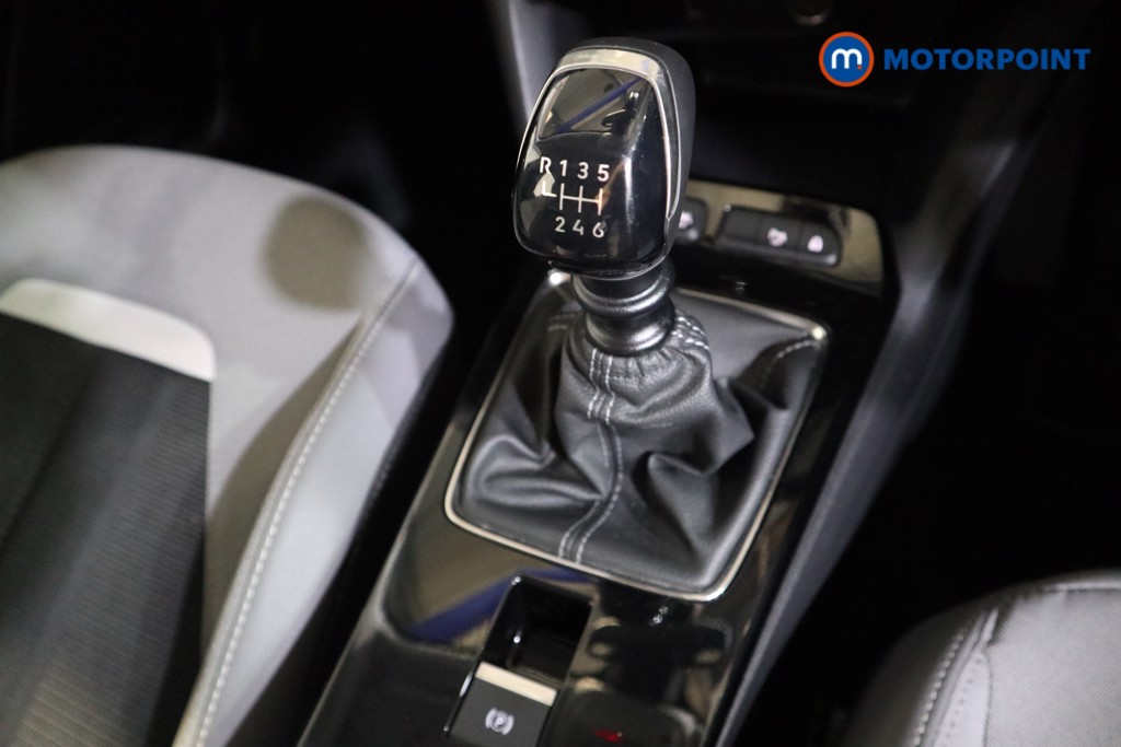 Vauxhall Mokka Elite Nav Manual Petrol SUV - Stock Number (1620108) - 9th supplementary image