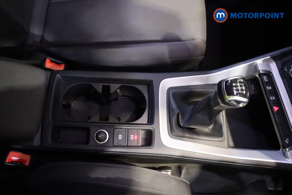 Audi Q3 Technik Manual Petrol SUV - Stock Number (1620551) - 3rd supplementary image