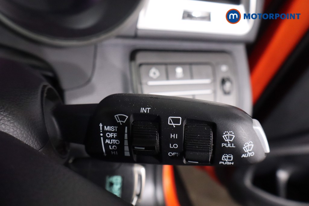 Ssangyong Tivoli LE Automatic Diesel SUV - Stock Number (1620765) - 15th supplementary image