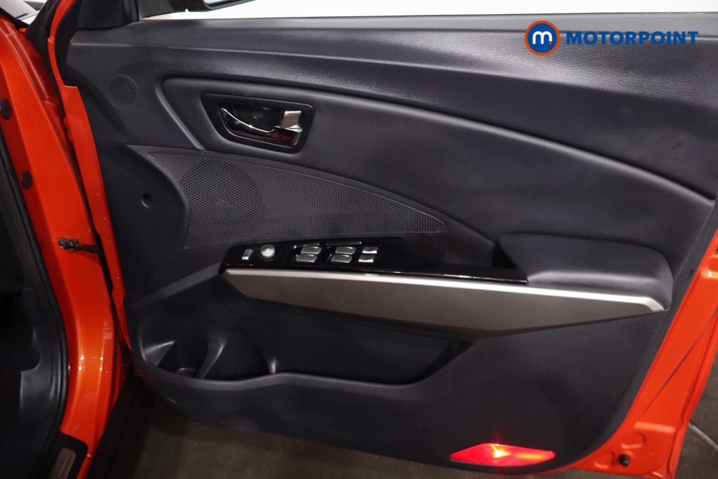 Ssangyong Tivoli LE Automatic Diesel SUV - Stock Number (1620765) - 24th supplementary image