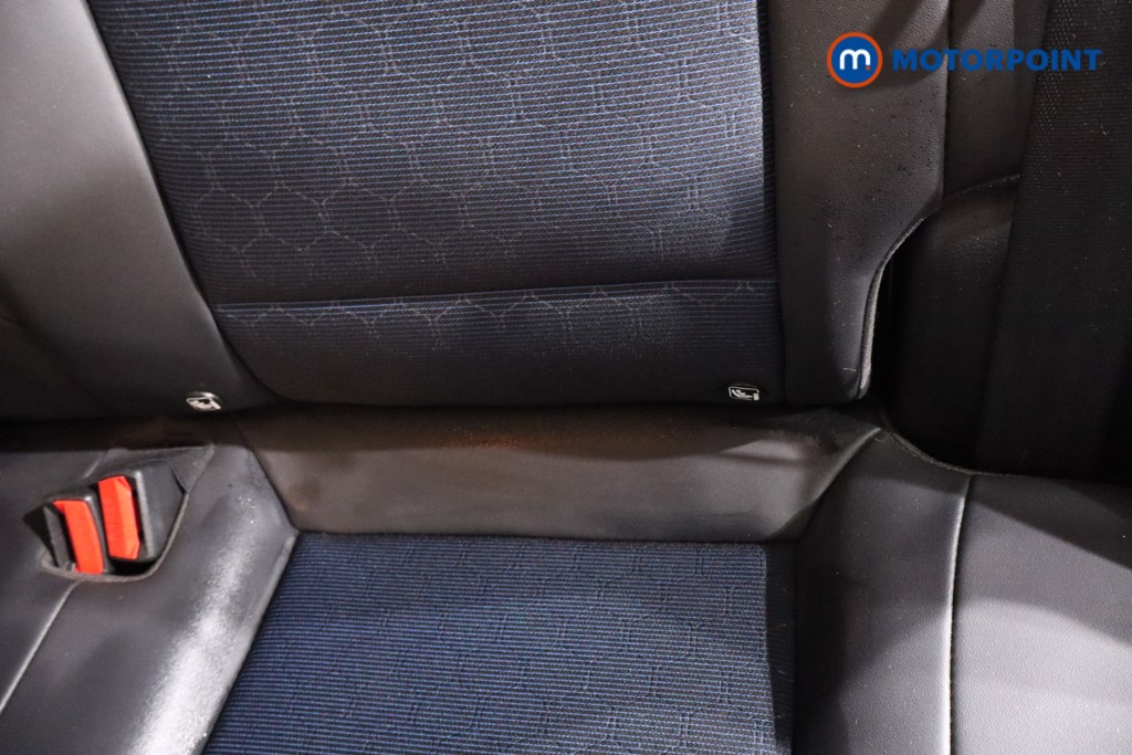 Ssangyong Tivoli LE Automatic Diesel SUV - Stock Number (1620765) - 26th supplementary image