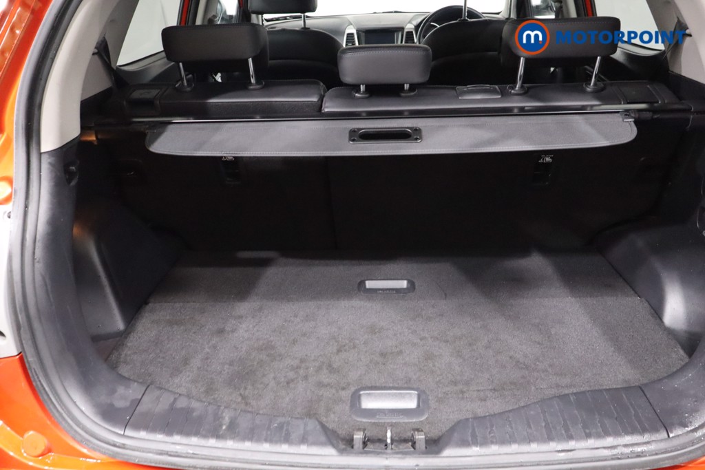 Ssangyong Tivoli LE Automatic Diesel SUV - Stock Number (1620765) - 38th supplementary image