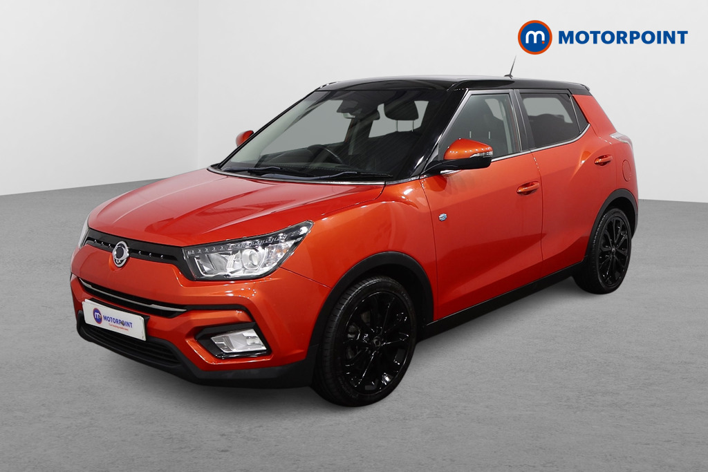 Ssangyong Tivoli LE Automatic Diesel SUV - Stock Number (1620765) - Passenger side front corner