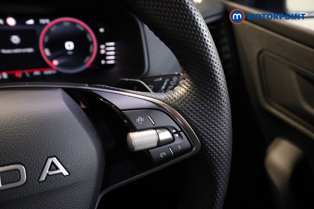 Skoda Karoq Sportline Edition Automatic Petrol SUV - Stock Number (1621018) - 4th supplementary image