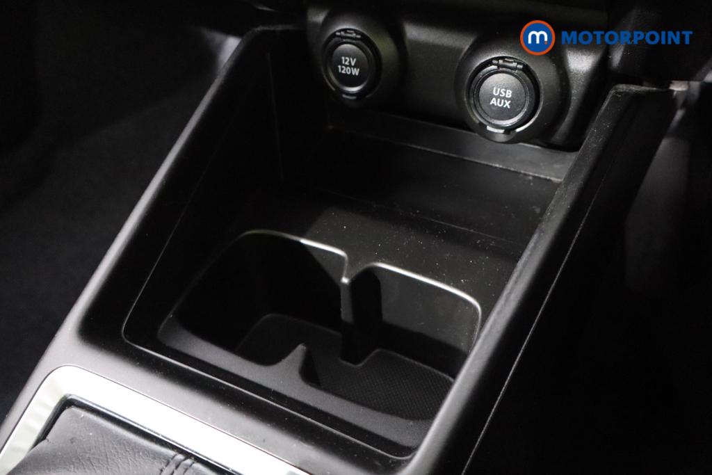 Suzuki Swift Sz-L Manual Petrol Hatchback - Stock Number (1621090) - 4th supplementary image