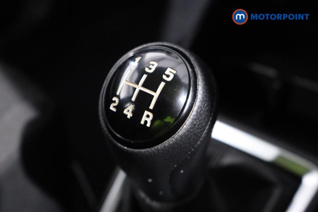 Suzuki Swift Sz-L Manual Petrol Hatchback - Stock Number (1621090) - 5th supplementary image