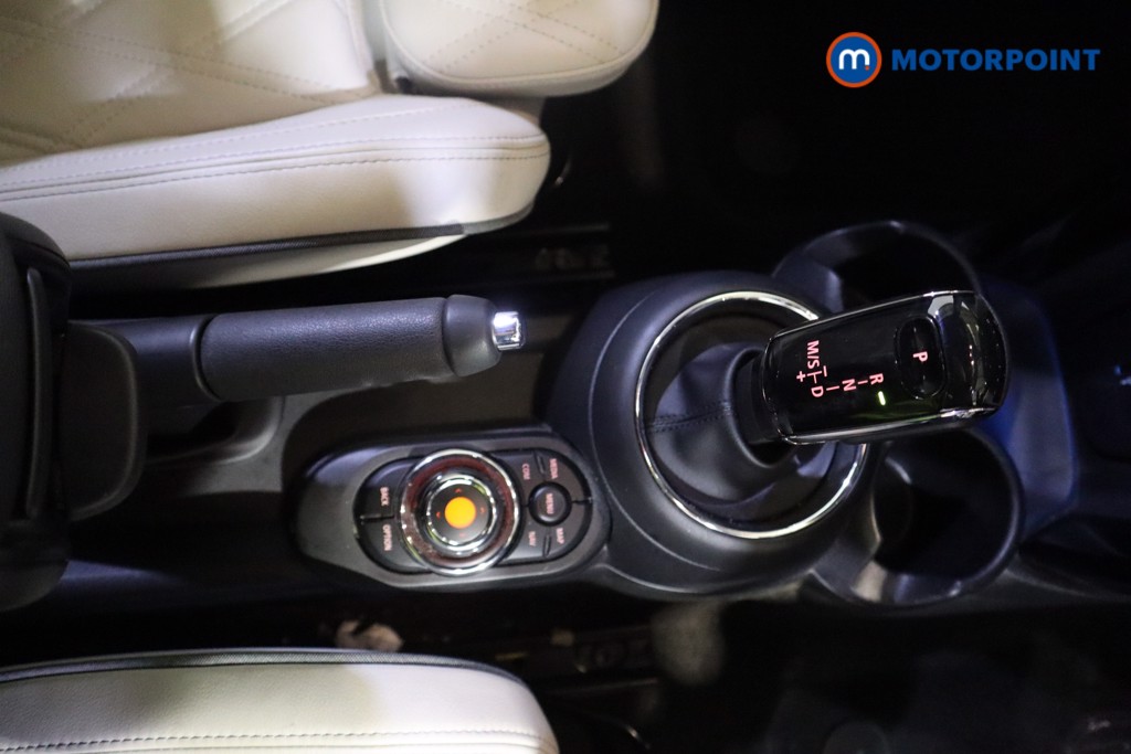 Mini Convertible Cooper Exclusive Automatic Petrol Convertible - Stock Number (1621179) - 7th supplementary image