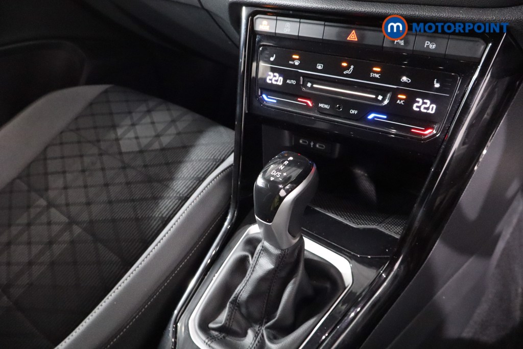 Volkswagen T-Roc R-Line Automatic Petrol SUV - Stock Number (1621380) - 21st supplementary image