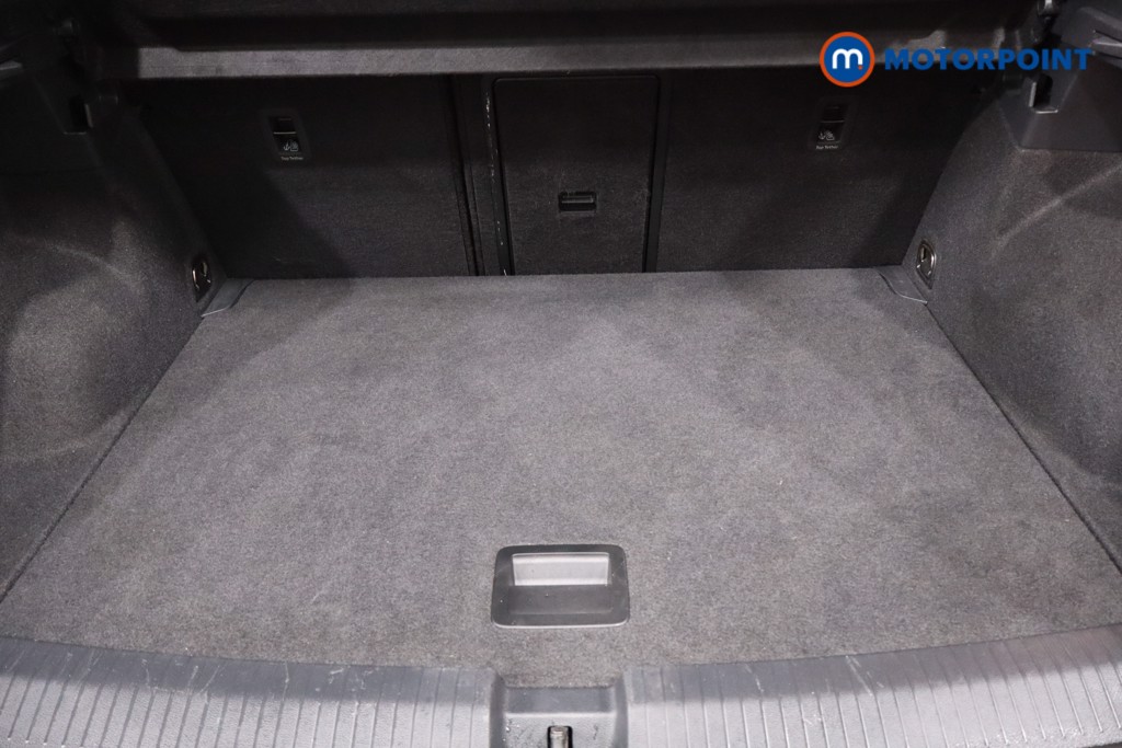 Volkswagen T-Roc R-Line Automatic Petrol SUV - Stock Number (1621380) - 43rd supplementary image