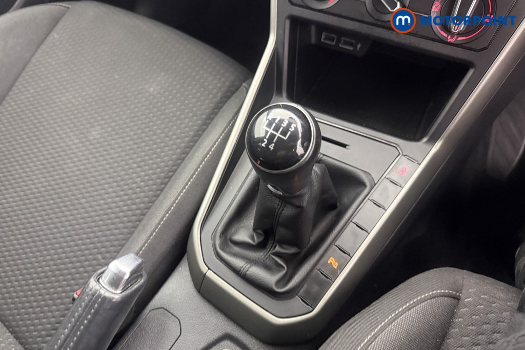 Volkswagen Polo Match Manual Petrol Hatchback - Stock Number (1621456) - 4th supplementary image