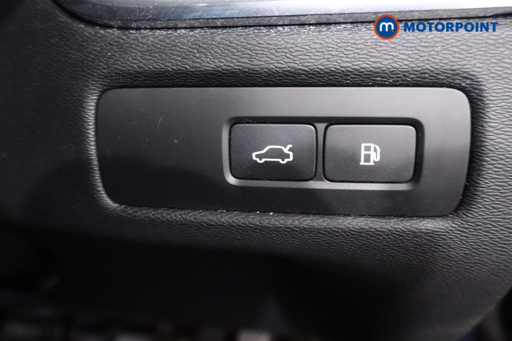 Volvo Xc60 Core Automatic Petrol Plug-In Hybrid SUV - Stock Number (1621471) - 17th supplementary image