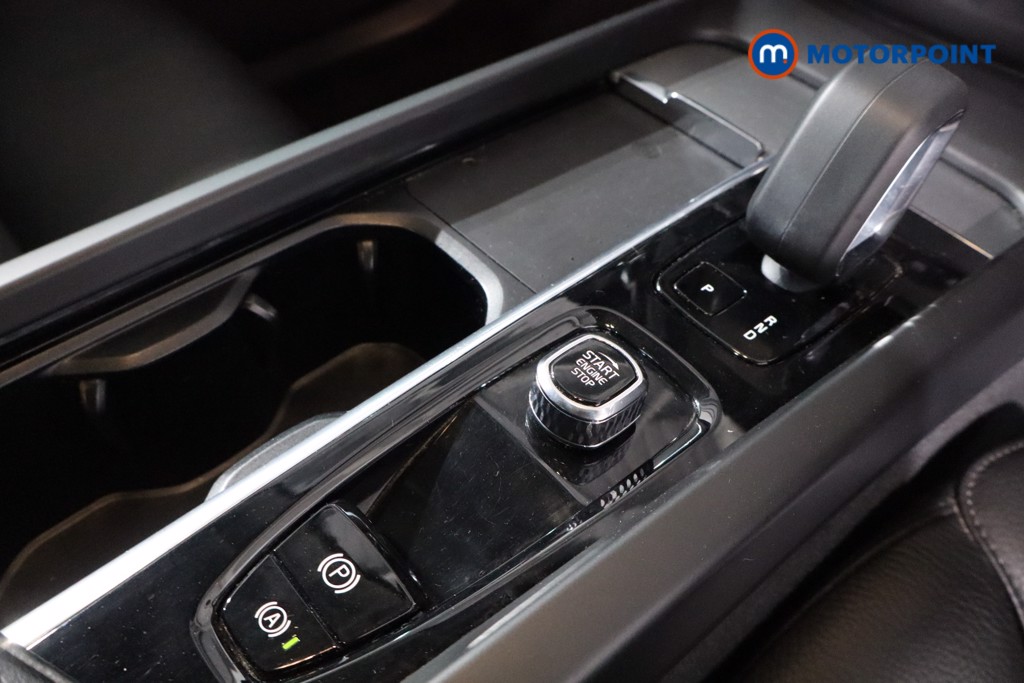 Volvo Xc60 Core Automatic Petrol Plug-In Hybrid SUV - Stock Number (1621471) - 20th supplementary image