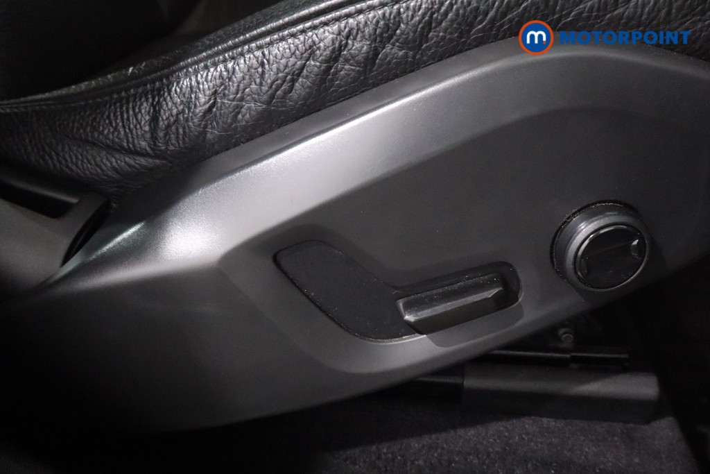 Volvo Xc60 Core Automatic Petrol Plug-In Hybrid SUV - Stock Number (1621471) - 24th supplementary image