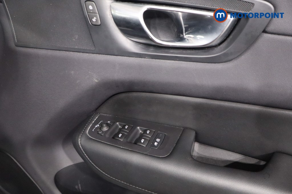 Volvo Xc60 Core Automatic Petrol Plug-In Hybrid SUV - Stock Number (1621471) - 27th supplementary image