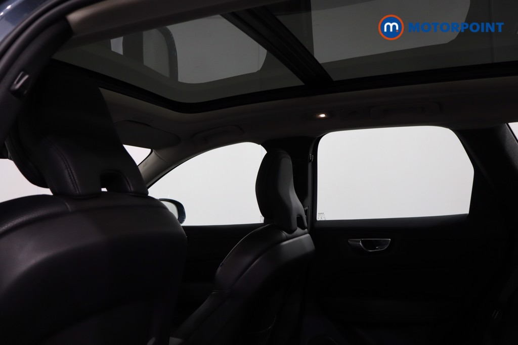 Volvo Xc60 Core Automatic Petrol Plug-In Hybrid SUV - Stock Number (1621471) - 30th supplementary image