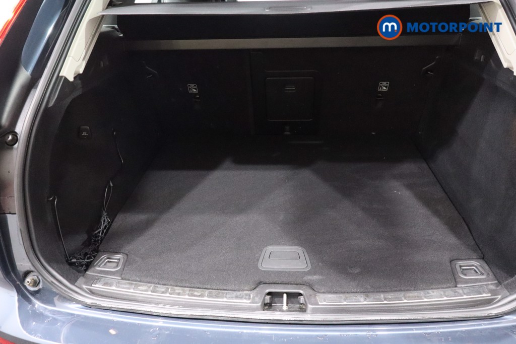 Volvo Xc60 Core Automatic Petrol Plug-In Hybrid SUV - Stock Number (1621471) - 41st supplementary image