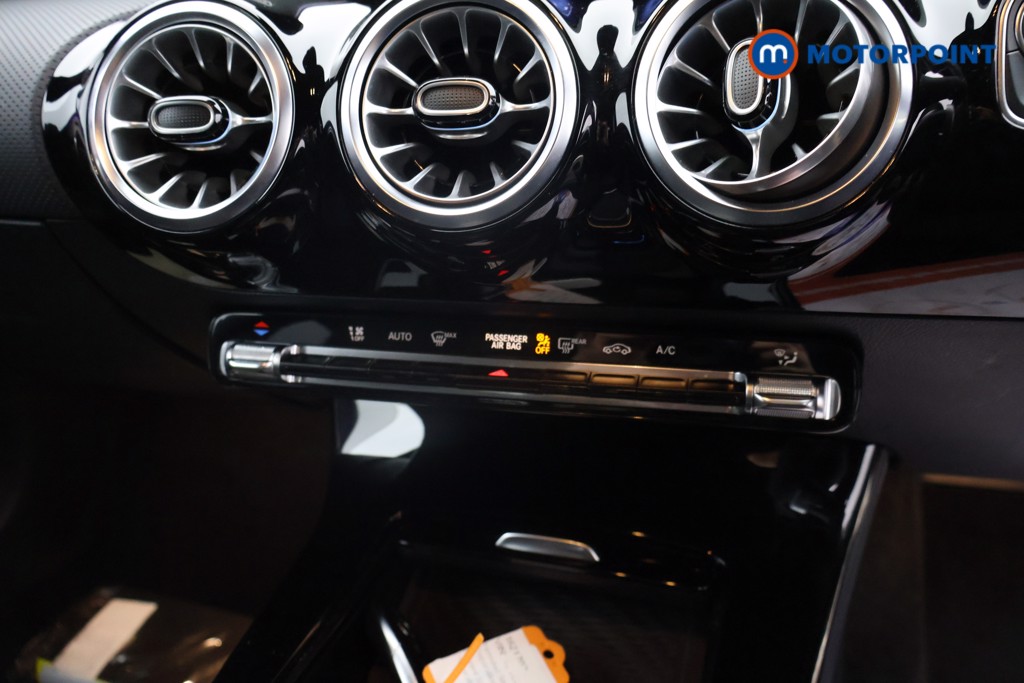 Mercedes-Benz CLA Amg Line Automatic Petrol Coupe - Stock Number (1621702) - 17th supplementary image