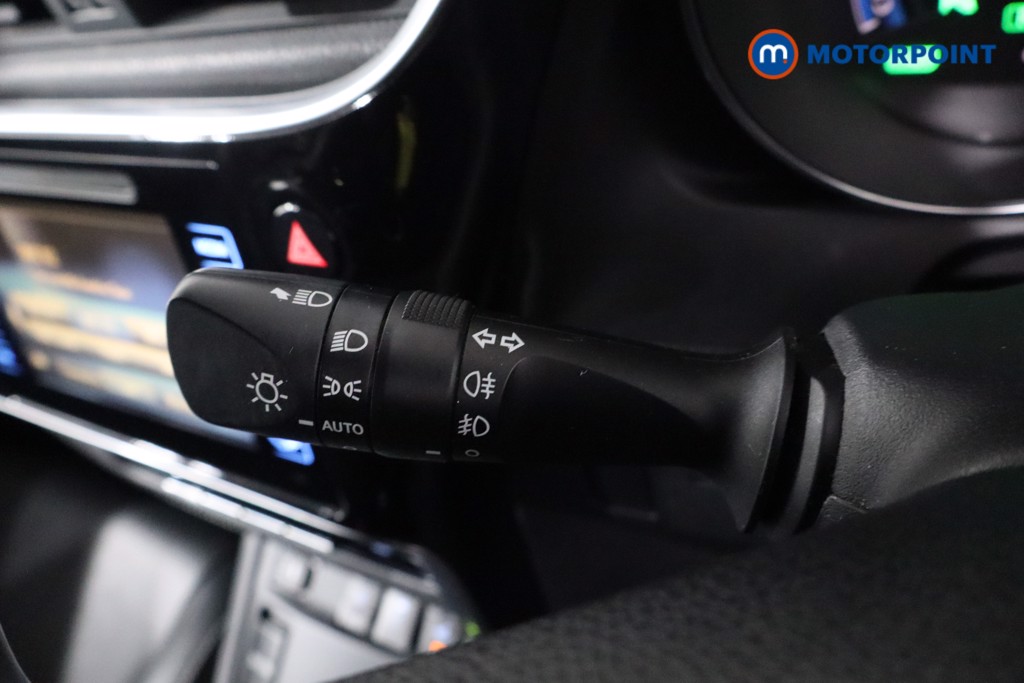 Toyota Auris Excel Automatic Petrol-Electric Hybrid Estate - Stock Number (1622037) - 14th supplementary image