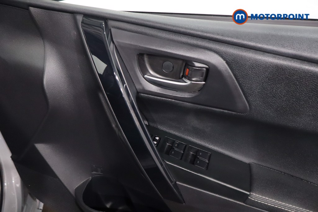 Toyota Auris Excel Automatic Petrol-Electric Hybrid Estate - Stock Number (1622037) - 24th supplementary image