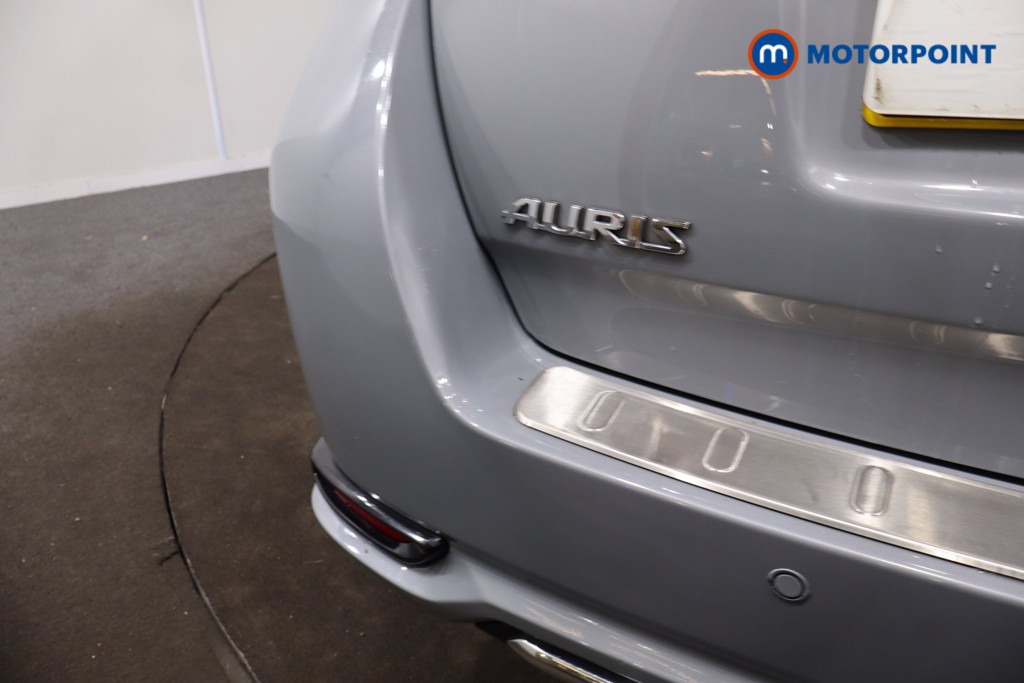 Toyota Auris Excel Automatic Petrol-Electric Hybrid Estate - Stock Number (1622037) - 37th supplementary image