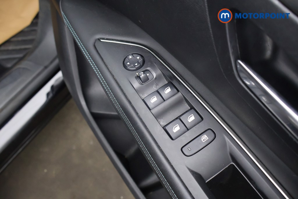 Peugeot 3008 Allure Premium Automatic Petrol Plug-In Hybrid SUV - Stock Number (1622524) - 23rd supplementary image