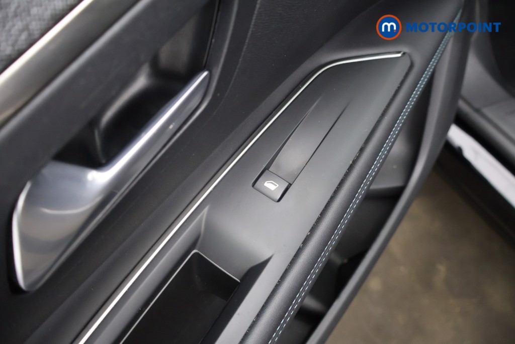 Peugeot 3008 Allure Premium Automatic Petrol Plug-In Hybrid SUV - Stock Number (1622524) - 34th supplementary image