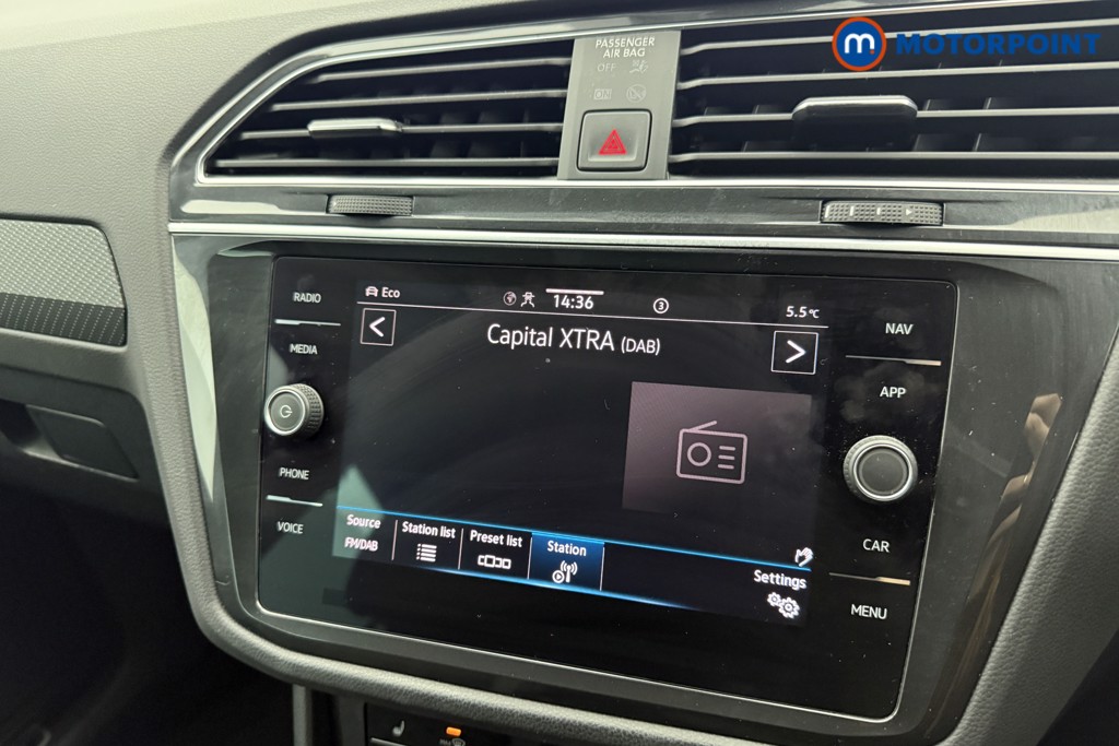 Volkswagen Tiguan R-Line Automatic Petrol SUV - Stock Number (1622895) - 3rd supplementary image