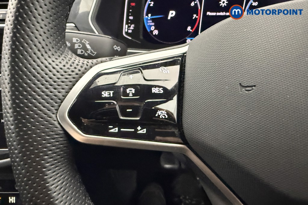 Volkswagen Tiguan R-Line Automatic Petrol SUV - Stock Number (1622895) - 7th supplementary image