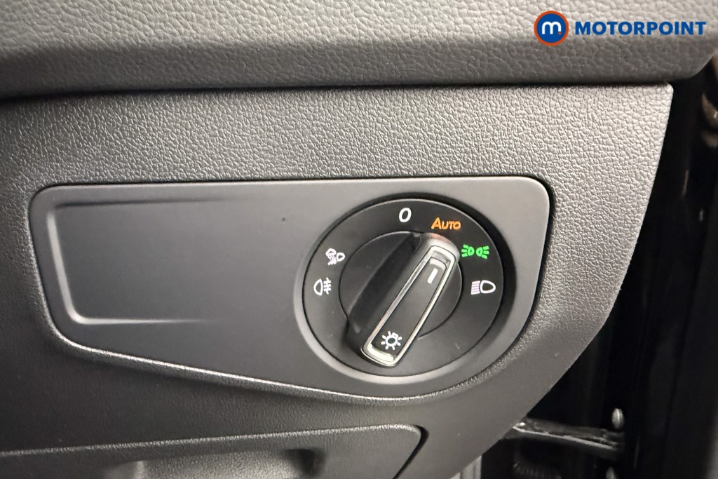 Volkswagen Tiguan R-Line Automatic Petrol SUV - Stock Number (1622895) - 9th supplementary image