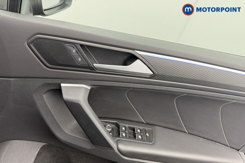Volkswagen Tiguan R-Line Automatic Petrol SUV - Stock Number (1622895) - 10th supplementary image