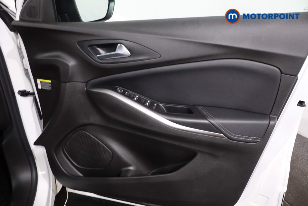 Vauxhall Grandland Ultimate Automatic Petrol Plug-In Hybrid SUV - Stock Number (1623091) - 23rd supplementary image