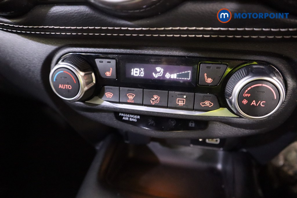 Nissan Juke Tekna Manual Petrol SUV - Stock Number (1623139) - 5th supplementary image