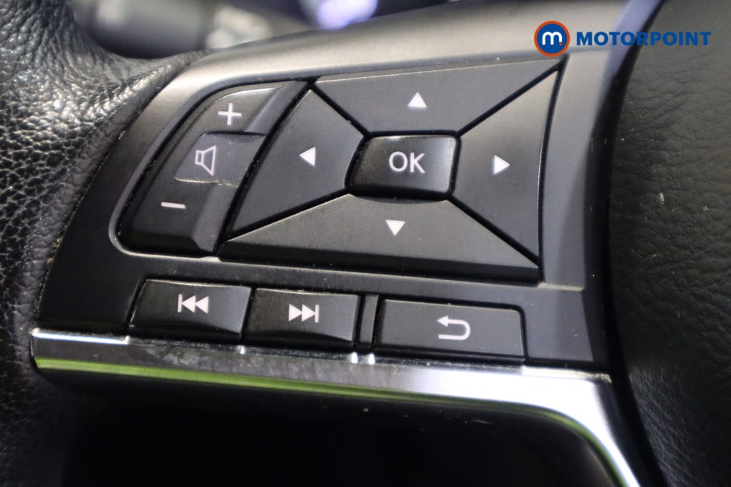 Nissan Juke Tekna Manual Petrol SUV - Stock Number (1623139) - 9th supplementary image