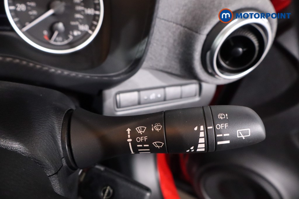 Nissan Juke Acenta Premium Manual Petrol SUV - Stock Number (1623173) - 15th supplementary image