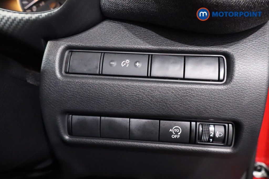 Nissan Juke Acenta Premium Manual Petrol SUV - Stock Number (1623173) - 17th supplementary image