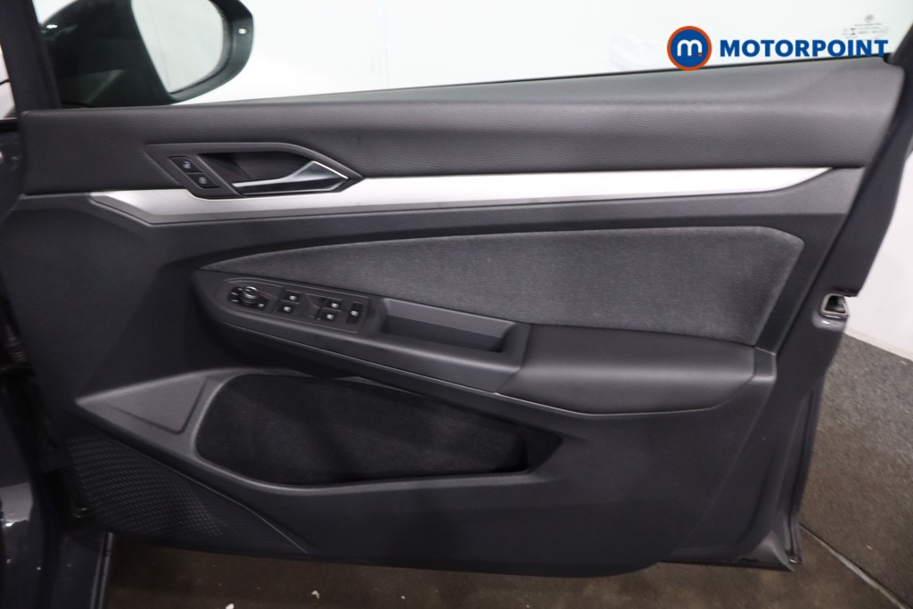 Volkswagen Golf Life Manual Petrol Hatchback - Stock Number (1623198) - 24th supplementary image