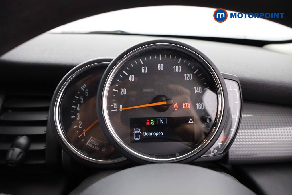 Mini Hatchback Cooper Classic Manual Petrol Hatchback - Stock Number (1623265) - 9th supplementary image