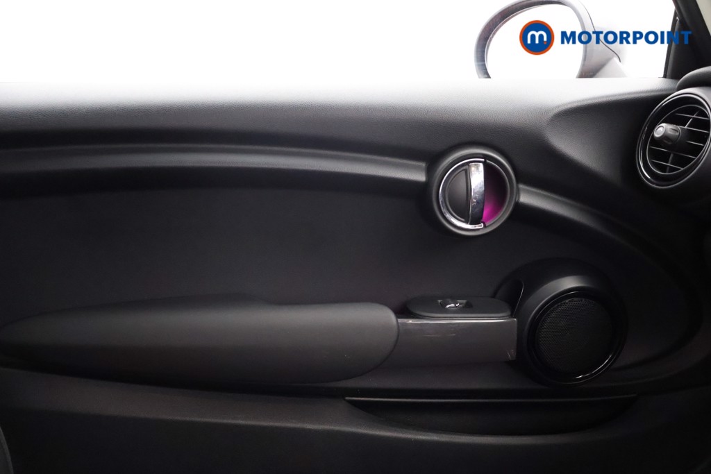 Mini Hatchback Cooper Classic Manual Petrol Hatchback - Stock Number (1623265) - 16th supplementary image