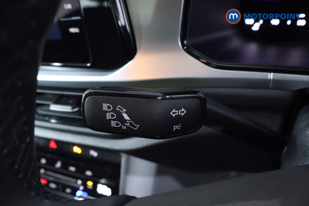 Volkswagen T-Roc Life Manual Petrol SUV - Stock Number (1623510) - 14th supplementary image