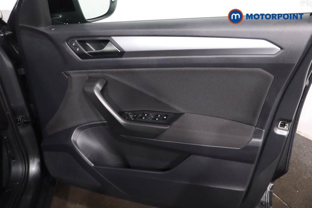 Volkswagen T-Roc Life Manual Petrol SUV - Stock Number (1623510) - 23rd supplementary image