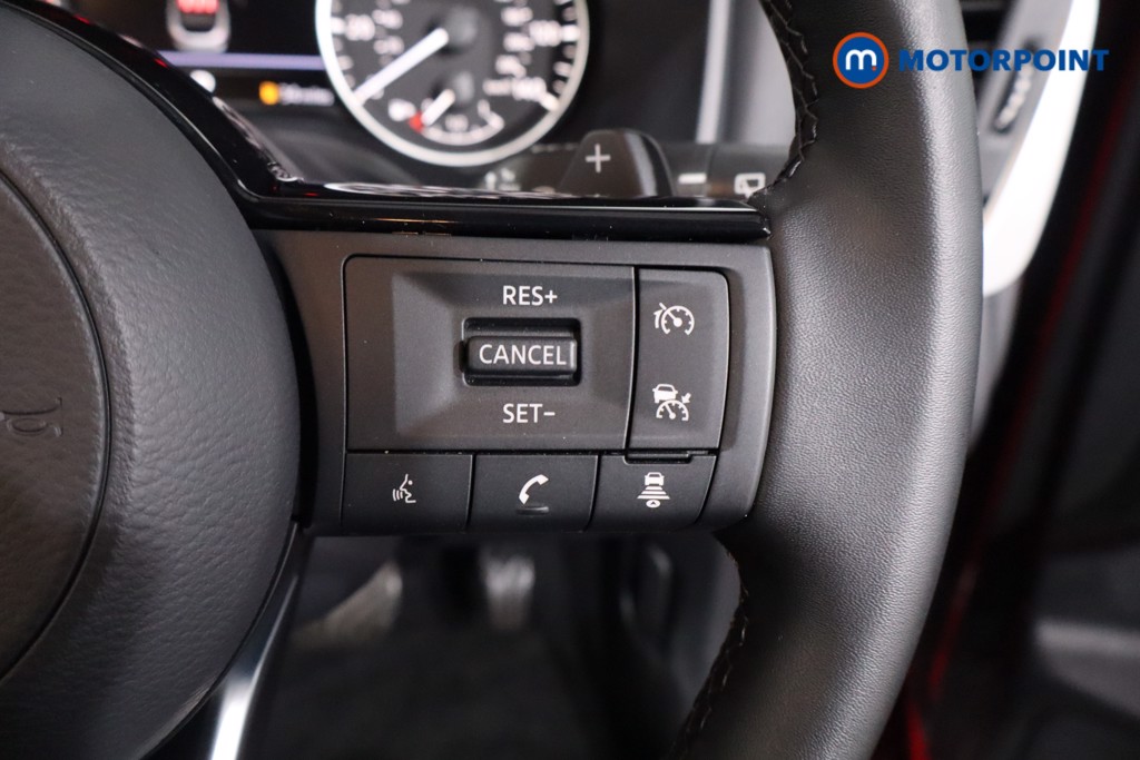 Nissan Qashqai Acenta Premium Automatic Petrol SUV - Stock Number (1623518) - 8th supplementary image