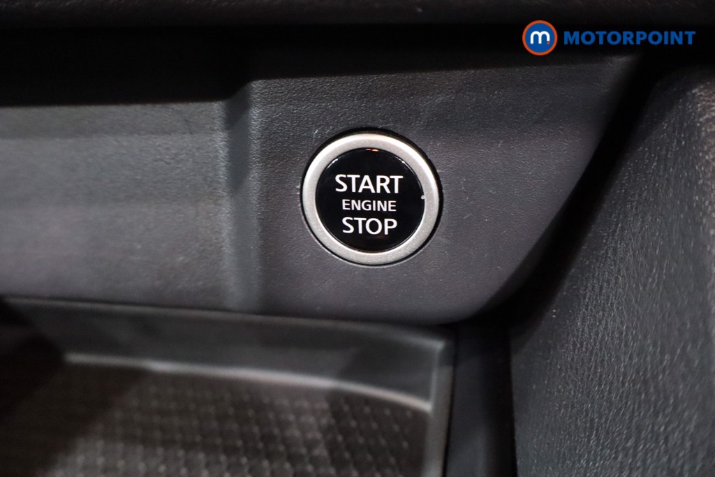 Nissan Qashqai Acenta Premium Automatic Petrol SUV - Stock Number (1623518) - 22nd supplementary image