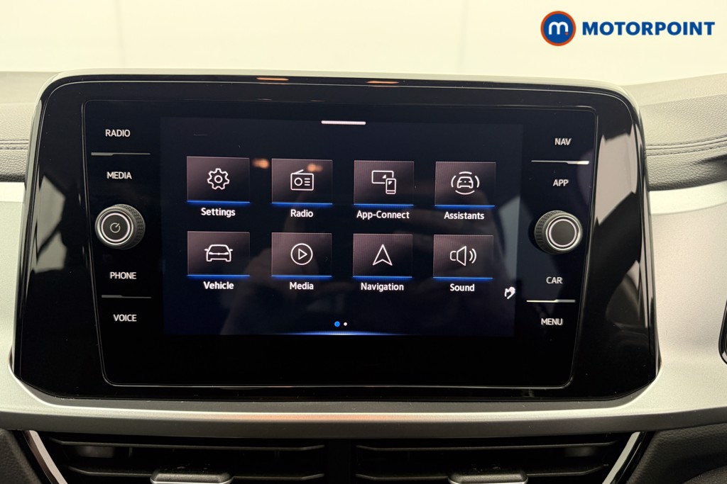 Volkswagen T-Roc Life Manual Petrol SUV - Stock Number (1608767) - 2nd supplementary image