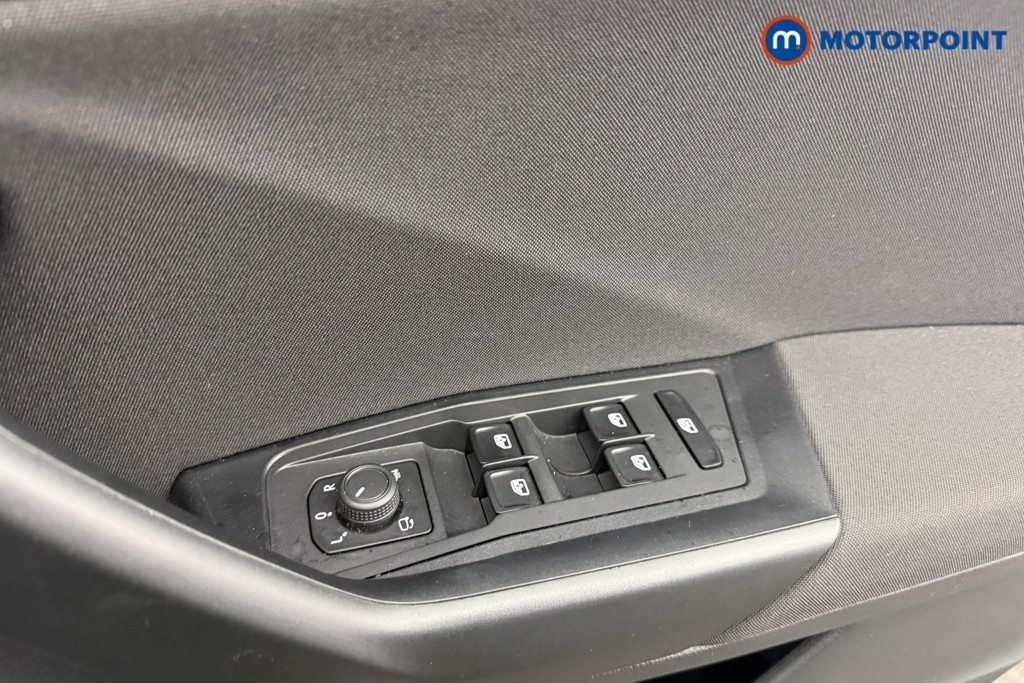 Volkswagen T-Roc Life Manual Petrol SUV - Stock Number (1608767) - 8th supplementary image